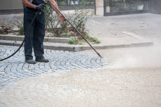 Best Sign and Awning Cleaning  in Delphi, IN